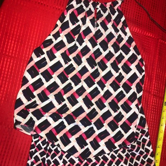 White House Black Market colorful top - Picture 9 of 9